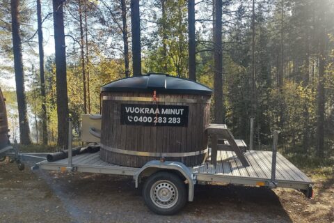 Old fashioned bathing tub on wheels