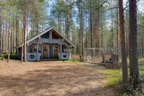 Loma-Hossan Hypäs 7