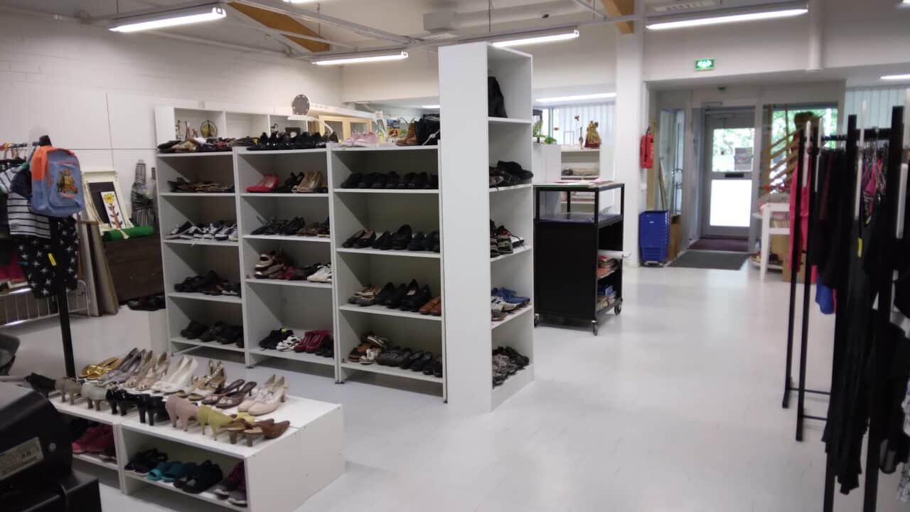 Miilun uudet vaatehyllyt